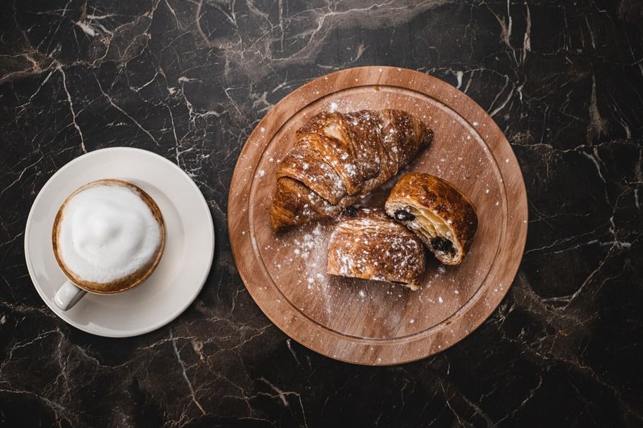Weekend brunch bread delivery